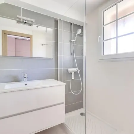 Petit Corail Duplex Agreable St Raphael - Proche Mer Apartment Saint-Raphaël